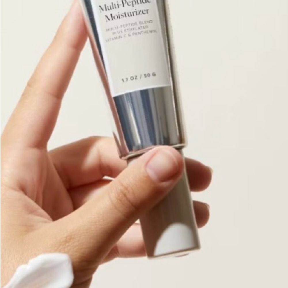 Final Price. NATURIUM Multi-Peptide Moisturiser - 1.7 fl oz.
For - Picture 4 of 5